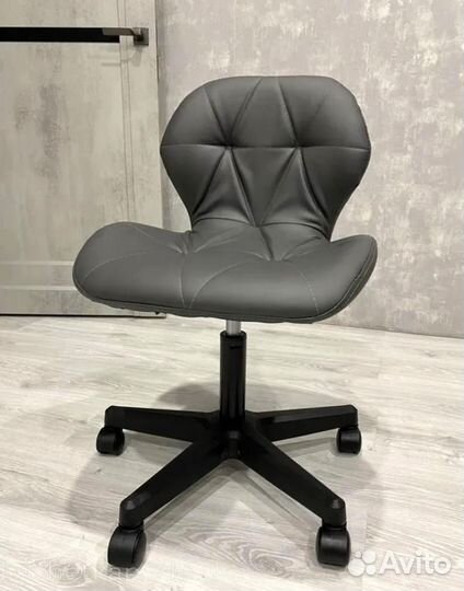 Стул ракушка