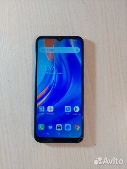 Смартфон Tecno Spark 6 Go 32 гб