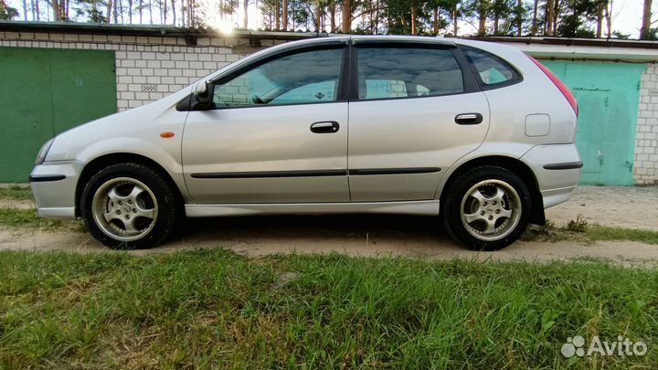 Nissan Almera Tino 2.2 МТ, 2001, 232 535 км