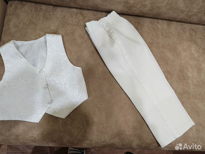 Костюм с фраком на 3года