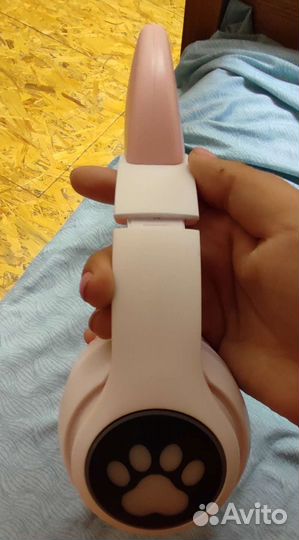 Беспроводные наушники с подсветкой новые