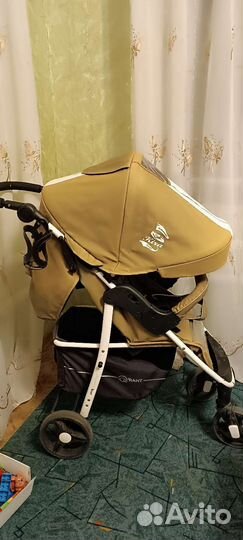 Прогулочная коляска