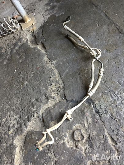 Трубки гура ситроен с4 с2012г.в