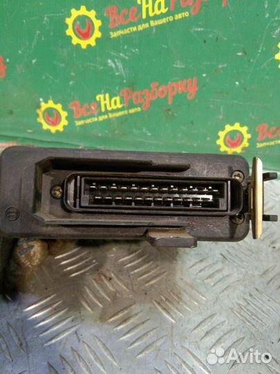 Эбу блок управления двигателем Volkswagen Passat