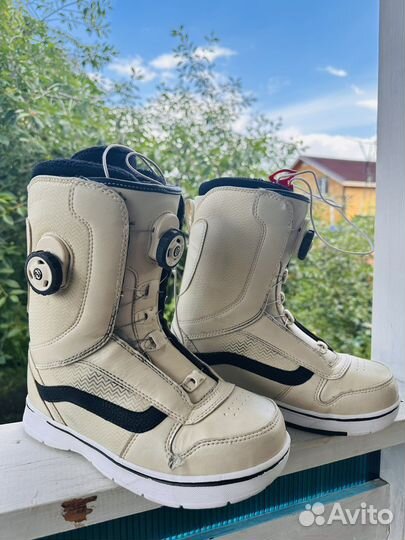 Ботинки для сноуборда vans aura 39