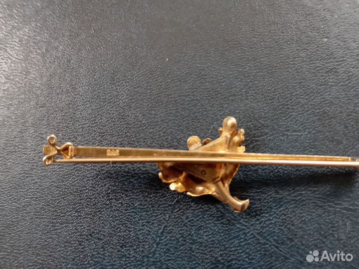 Брошь дубовые листочки старинная