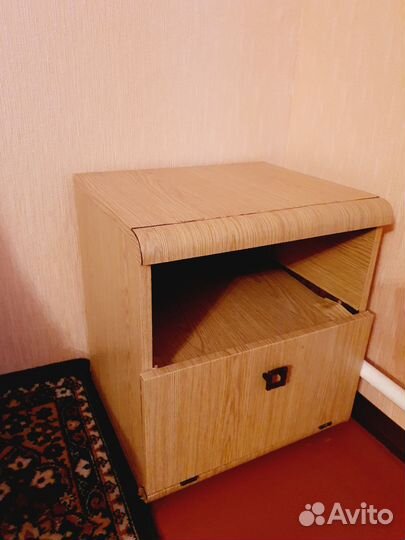 Тумбочка бу