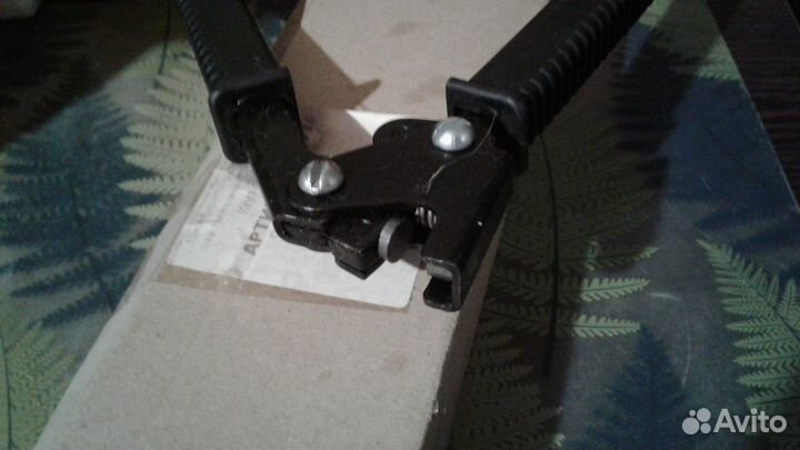 Пломбиратор усиленный