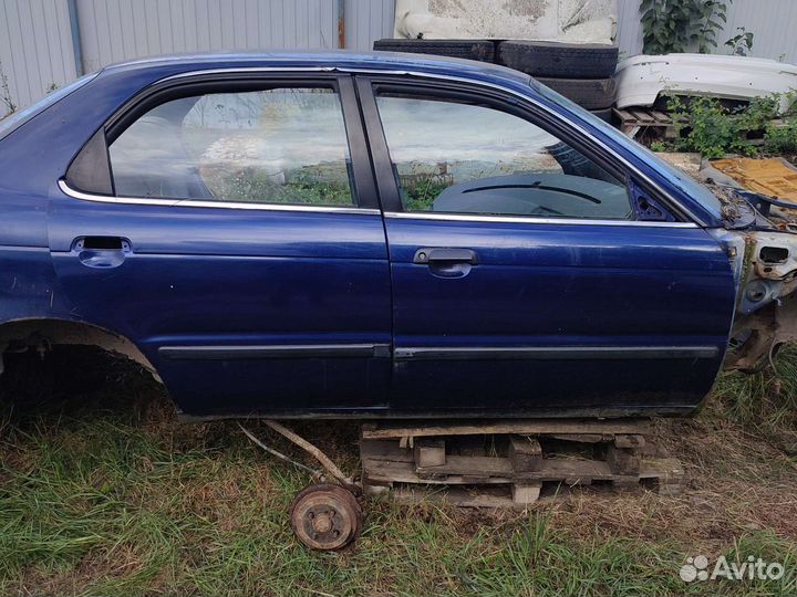 Сузуки Балено дверь