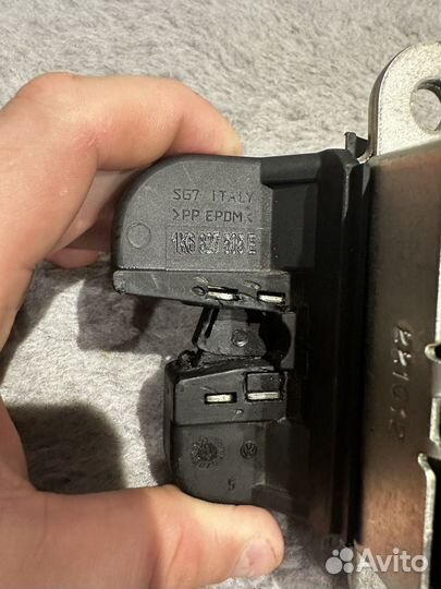 Замок задней двери passat b7