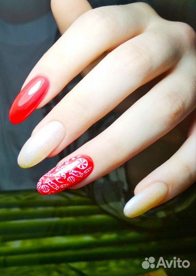 Маникюр/педикюр