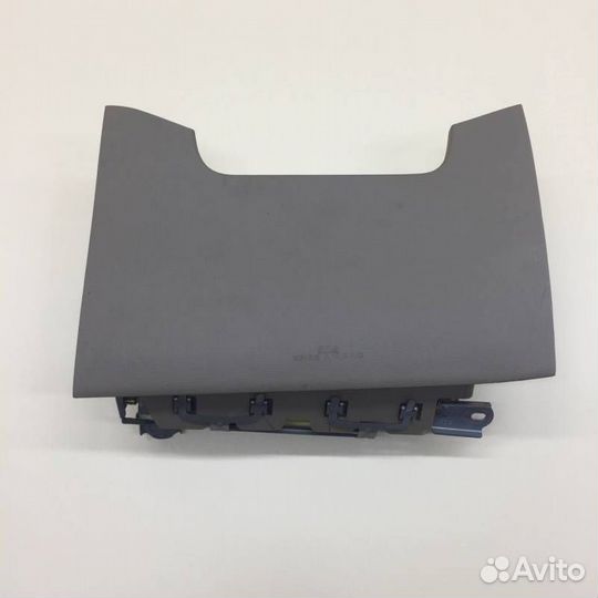 Подушка безопасности нижняя (для колен) Toyota RAV4