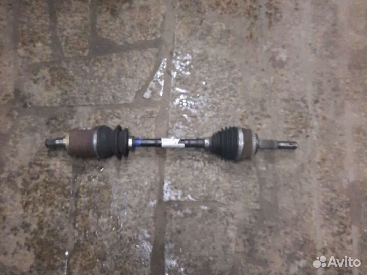 Передний левый привод Nissan Almera Classic B10