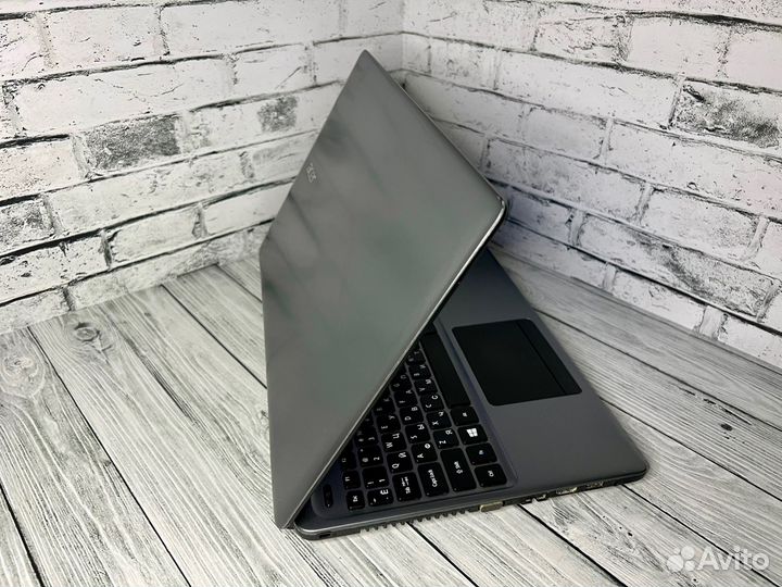 Игровой ноутбук Acer 256/8/SSD/GeForce