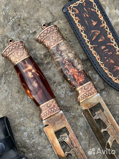 Нож из дамасской стали