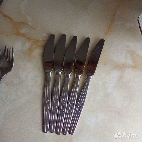 Столовые приборы