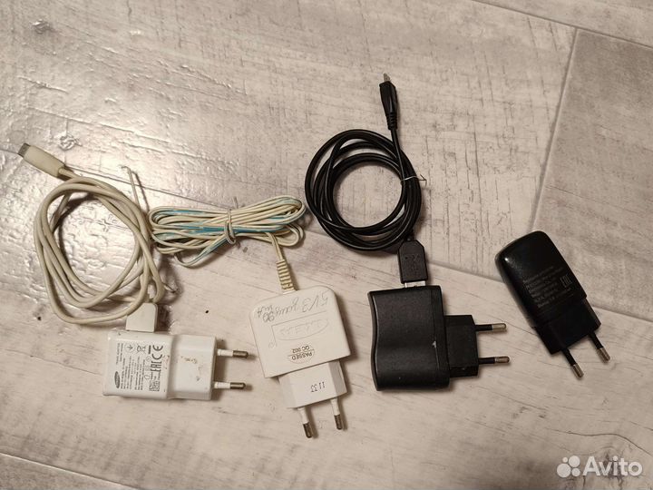 Адаптер зарядное устройство для телефона планшета