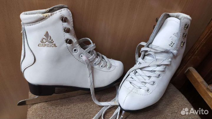 Коньки фигурные р.31