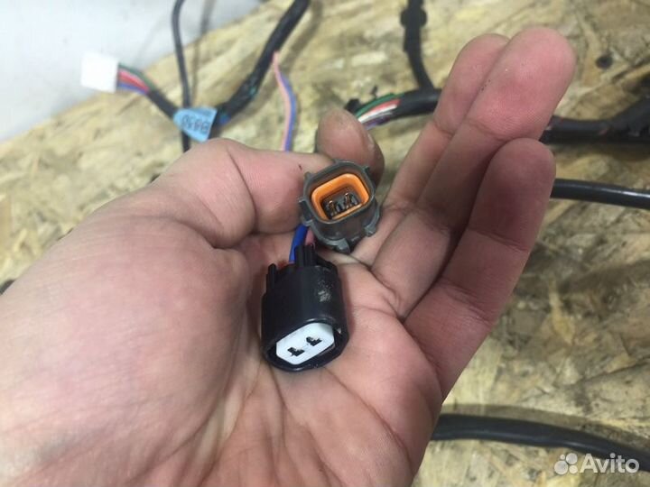 Проводка двери передняя левая Mitsubishi Outlander