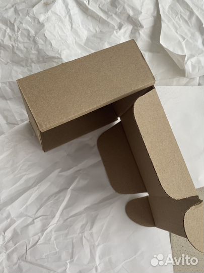 Коробка картонная самосборная 23*15*9