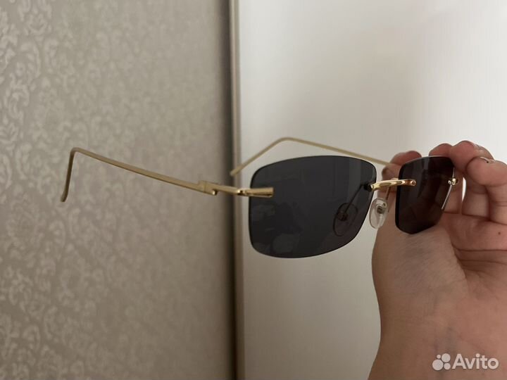 Солнцезащитные очки