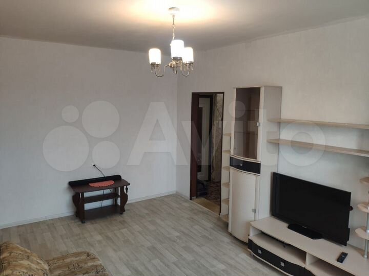 2-к. квартира, 54 м², 9/9 эт.