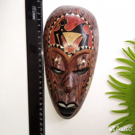 Маска декоративная
