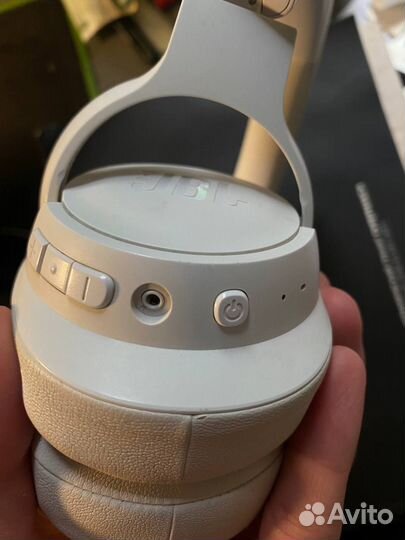 Наушники JBL tune 710BT