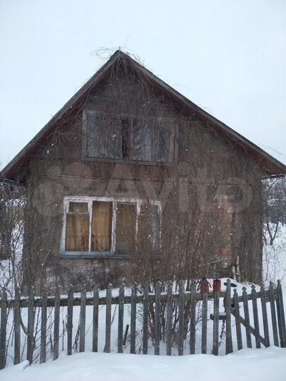 Дом 36 м² на участке 9,5 сот.