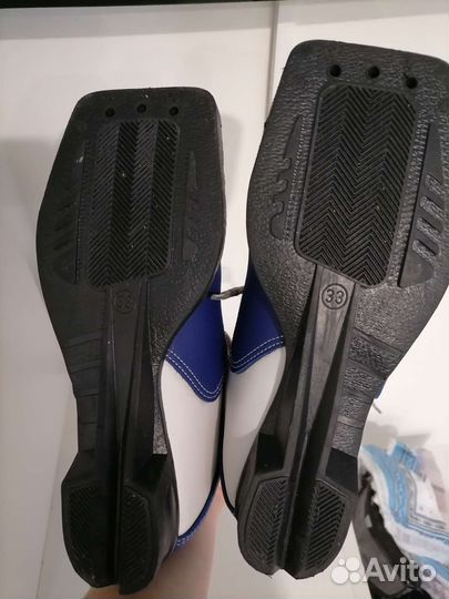 Лыжные ботинки