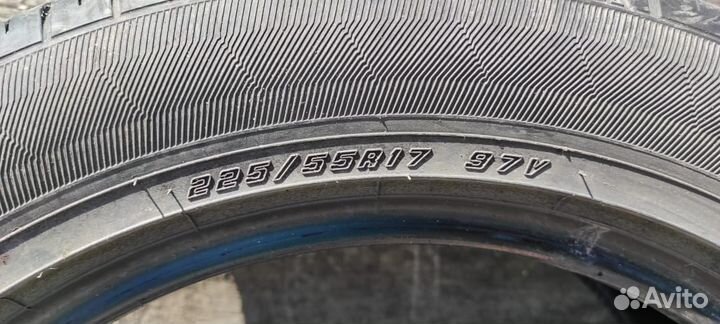 Goodyear EfficientGrip Eco EG01 225/55 R17
