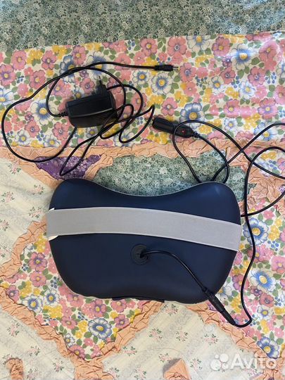 Массажная подушка для шеи