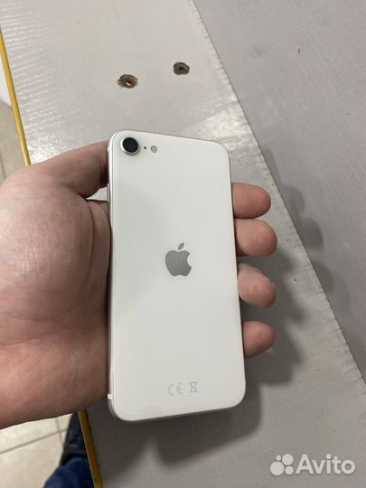 iPhone SE (2020), 64 ГБ