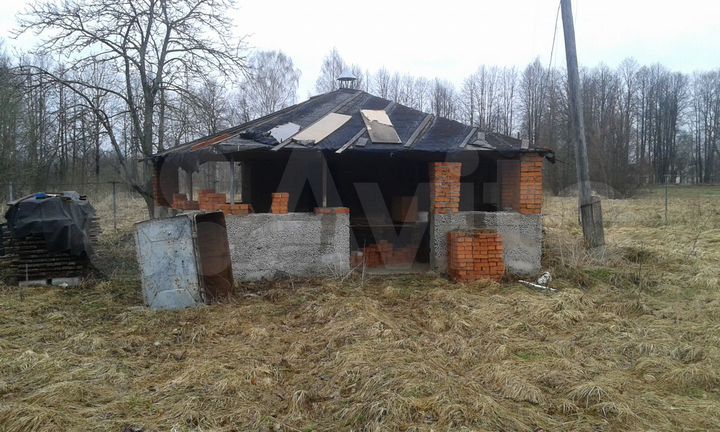 Дом 52 м² на участке 1,05 га