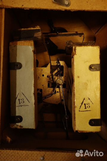 Часы с кукушкой и боем маяк