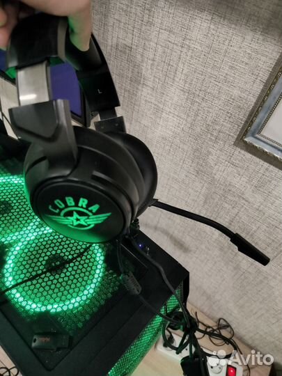 Игровые наушники с микро Oklick HS-L950G cobra