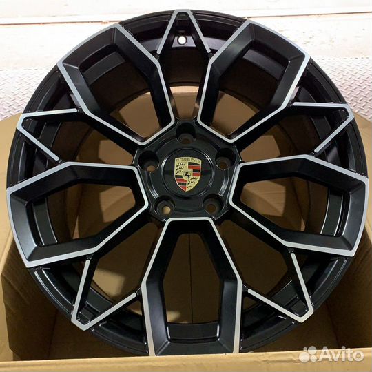 Диски на Audi Ауди Q7 4M R21