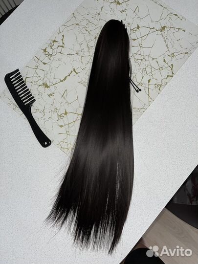 Хвост на заколке