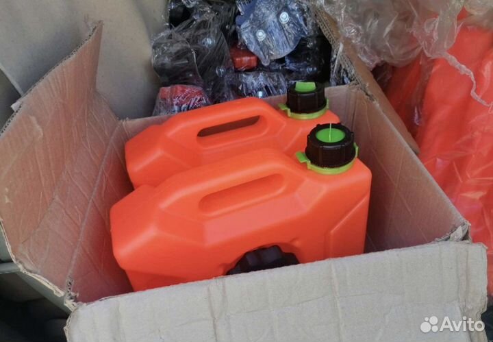 Канистра пластиковая 5 литров 10