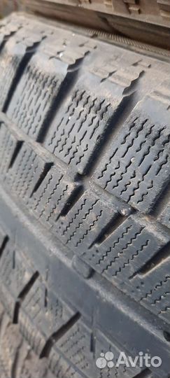 Bridgestone Blizzak Revo GZ 225/60 R18 100S