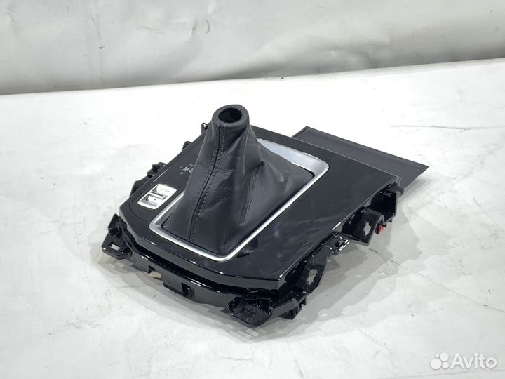 Накладка селектора АКПП Mazda CX-5 KF