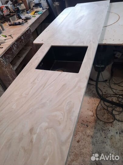 Столешница из искусственного камня