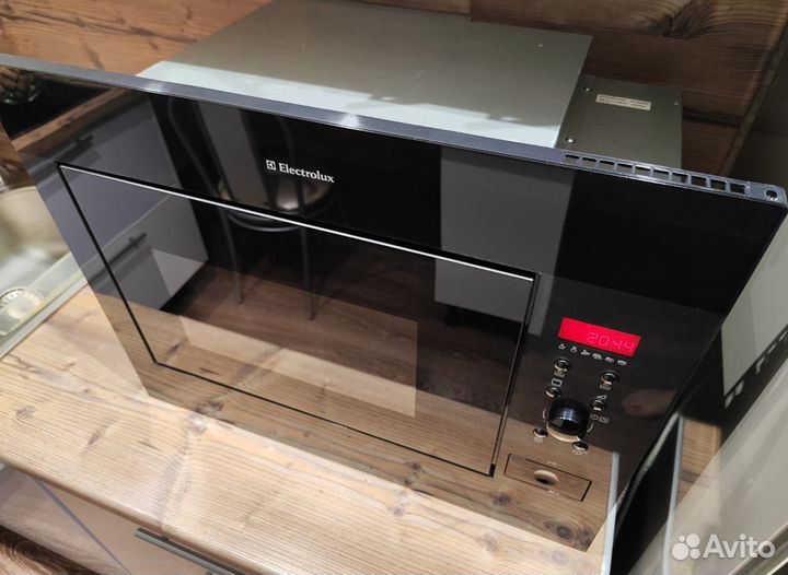 Микроволновая печь Electrolux