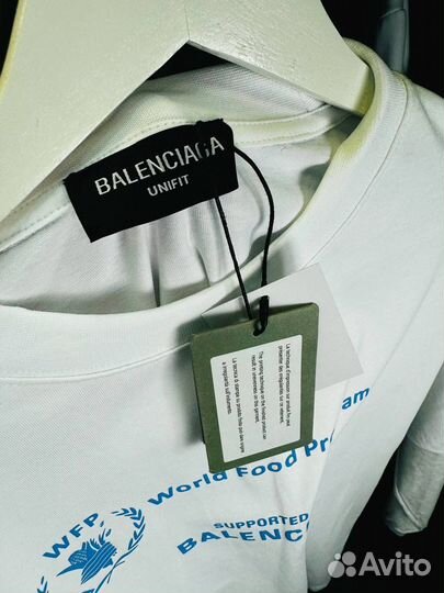 Balenciaga wfp лонгслив белый и черный