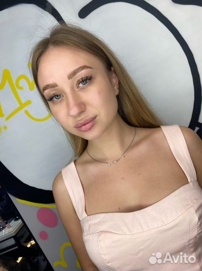 Визажист-Бровист