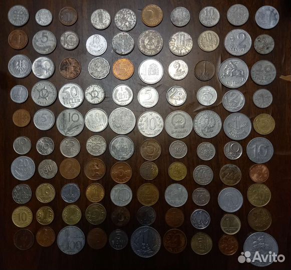 100 иностранных монет без повторов