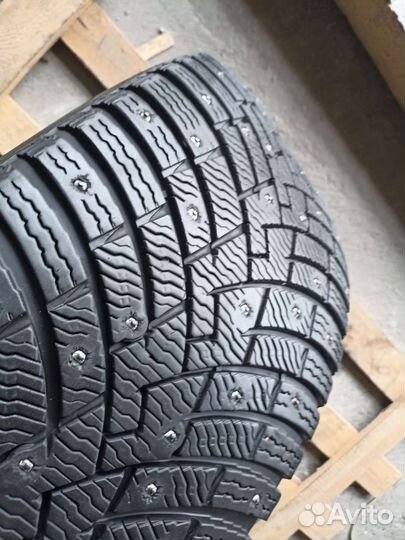 Pirelli Scorpion Zero 285/45 R21