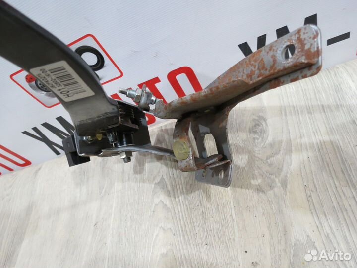 Педаль сцепления Hyundai Solaris