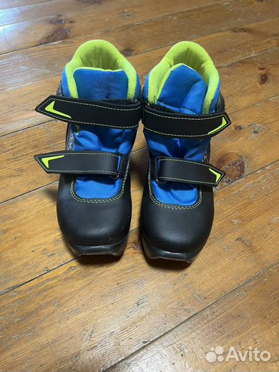 Лыжные ботинки