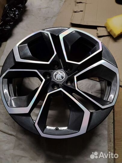 Skoda Altair Оригинал Диски 19 Новые